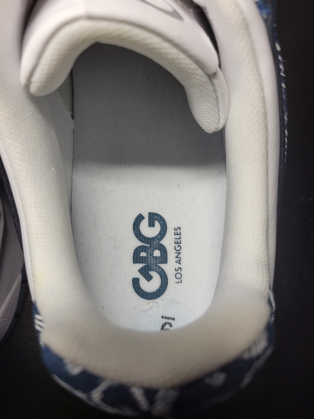 GUESS GBG GG Harina 2 Fashion SneakersWomens Size 9 - Picture 5 of 9
